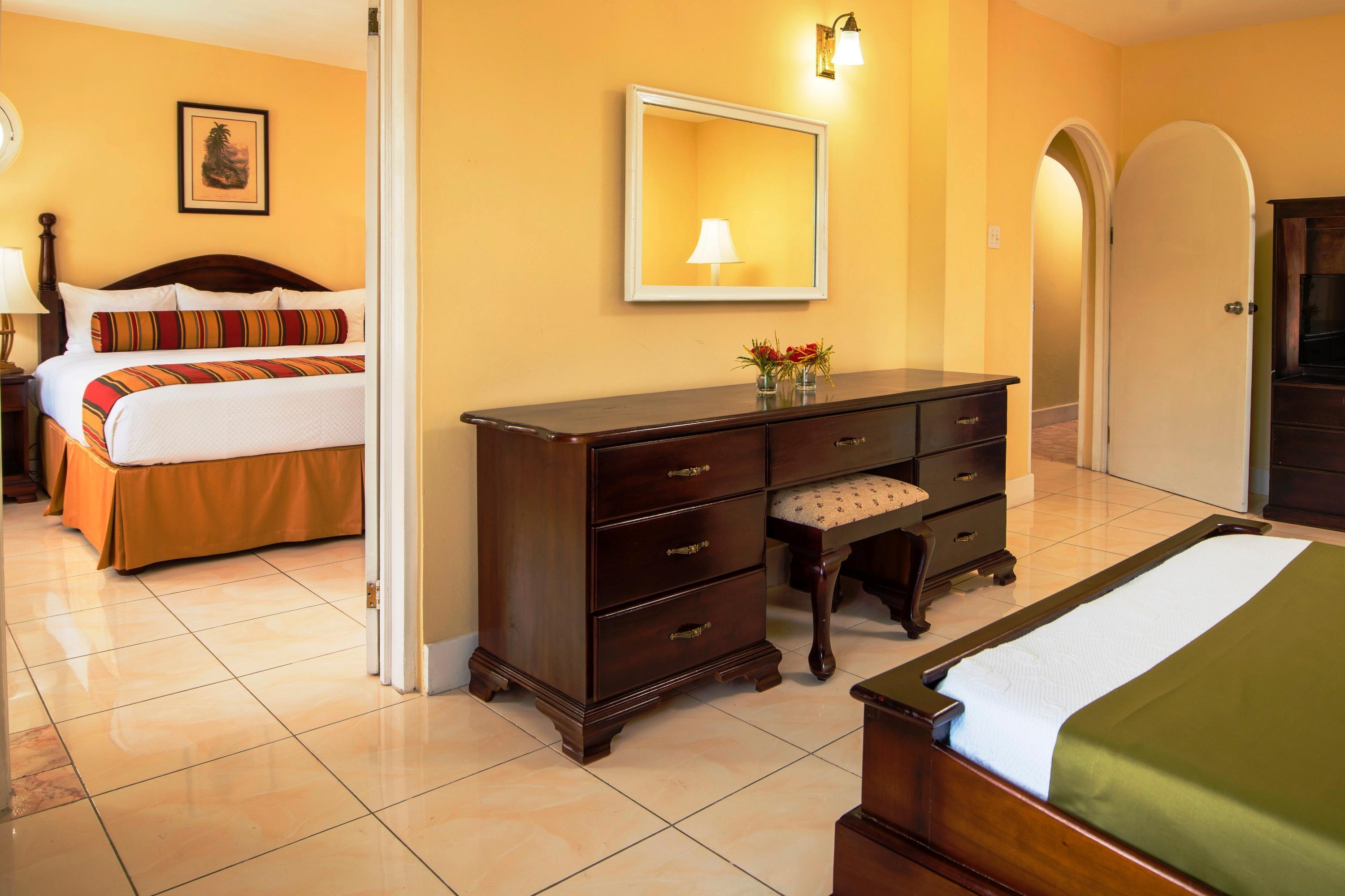 Seagarden Beach Resort Montego Bay Exterior photo