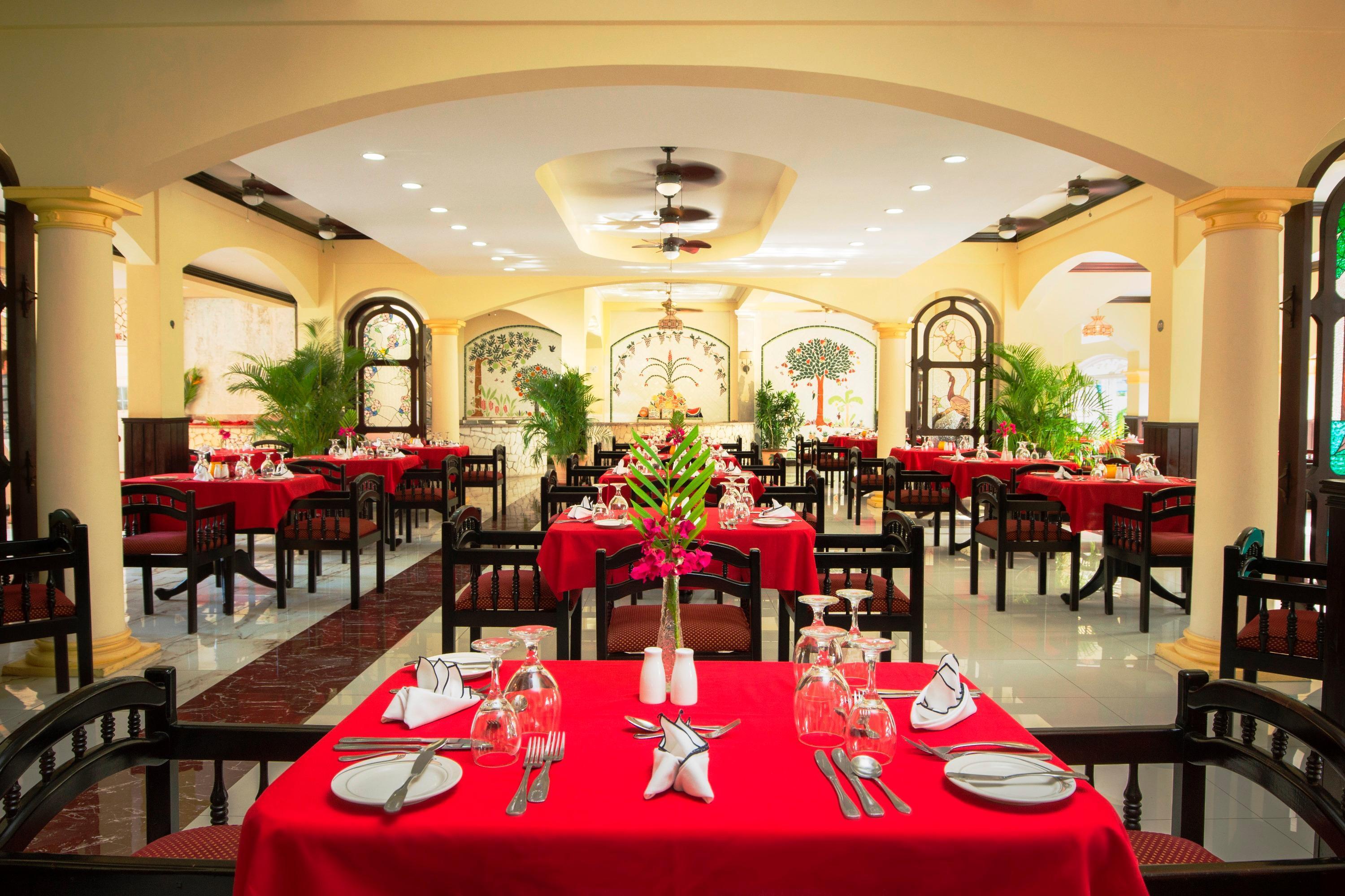 Seagarden Beach Resort Montego Bay Exterior photo