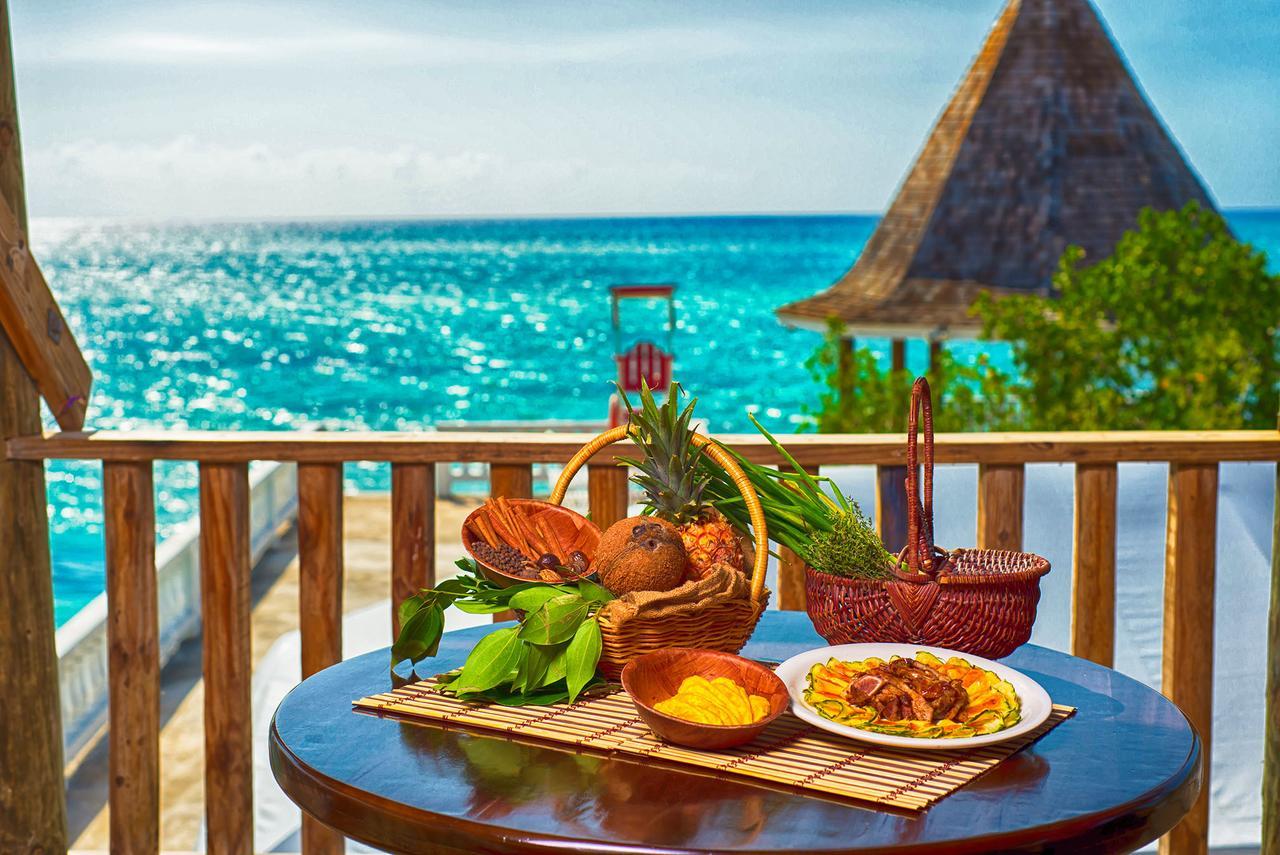 Seagarden Beach Resort Montego Bay Exterior photo
